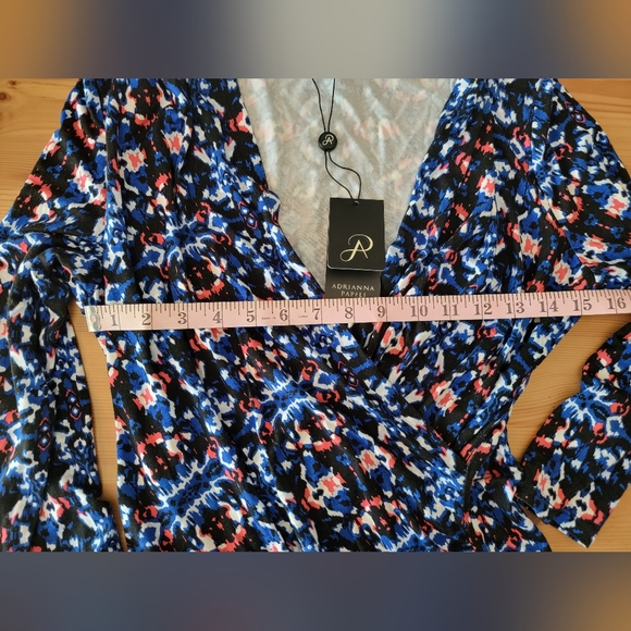 NWT Adrianna Papell Wrap Blouse ~ Large - Picture 7 of 9